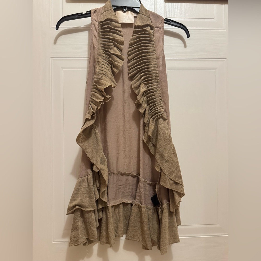 Lush Sz S Sleeveless Shrug/Vest VGUC😊😊